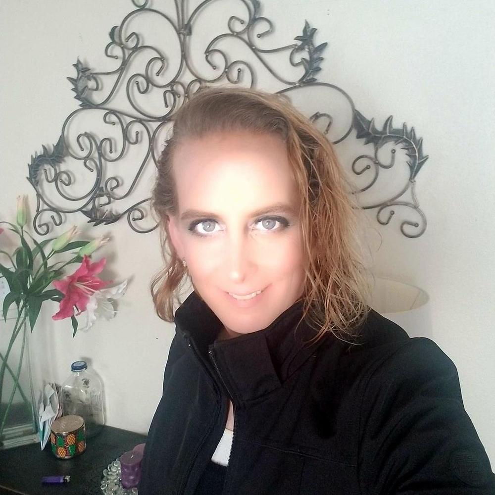 Meet your Posher, Lila